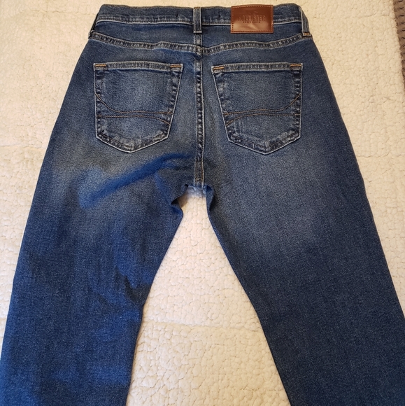 NWOT!! Hollister Dad Jeans Epic Flex - Picture 9 of 10
